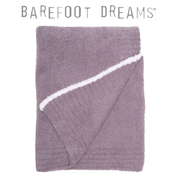 Barefoot Dreams Cozy Chic® Contrast Tip Blanket in Driftwood/Pearl - Picture 1 of 10